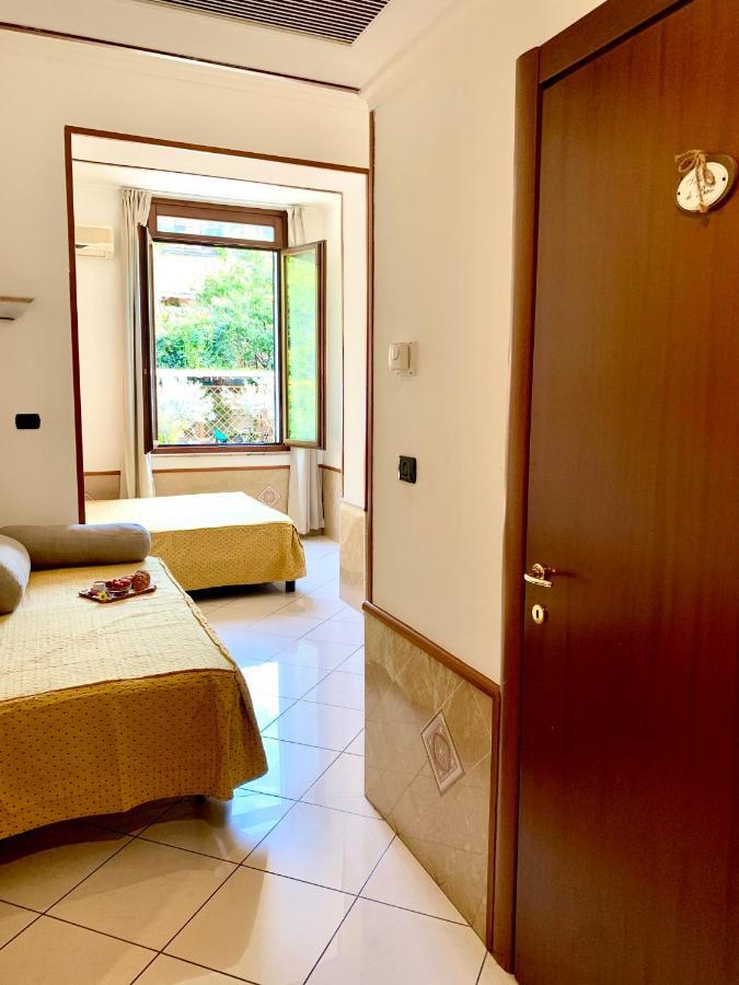 Hotel Astrid Milan Exterior photo
